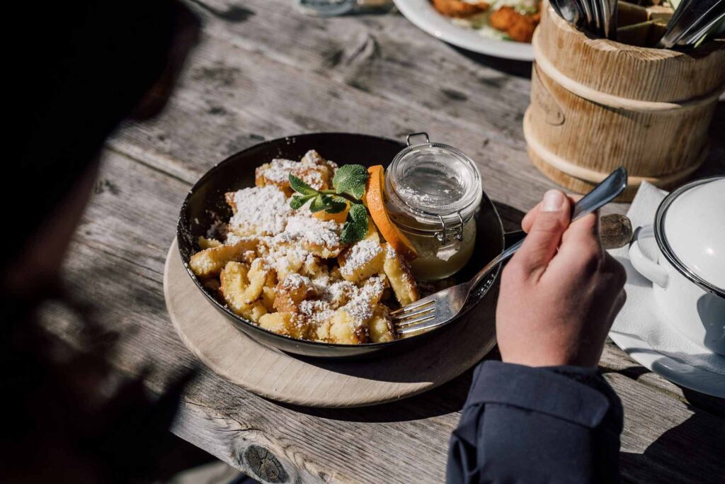 Kaiserschmarrn auf Almhütte